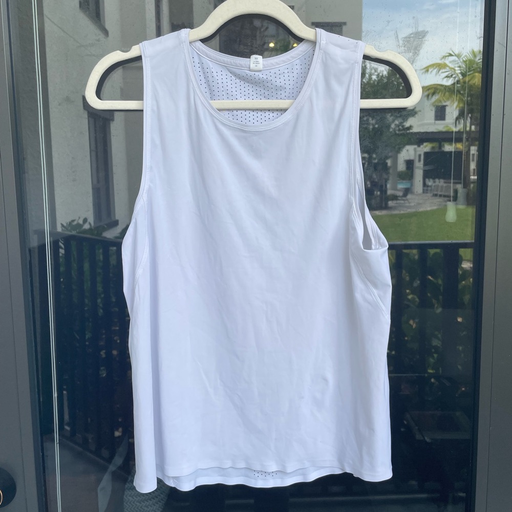 Lululemon x Barry’s Tank